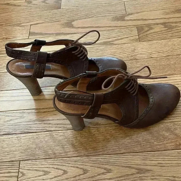 ❤️Clearance❤️[EU40/US9.5]Zinda Closed Toe Cut out Heeled Brown Leather Sandal - Picture 1 of 8